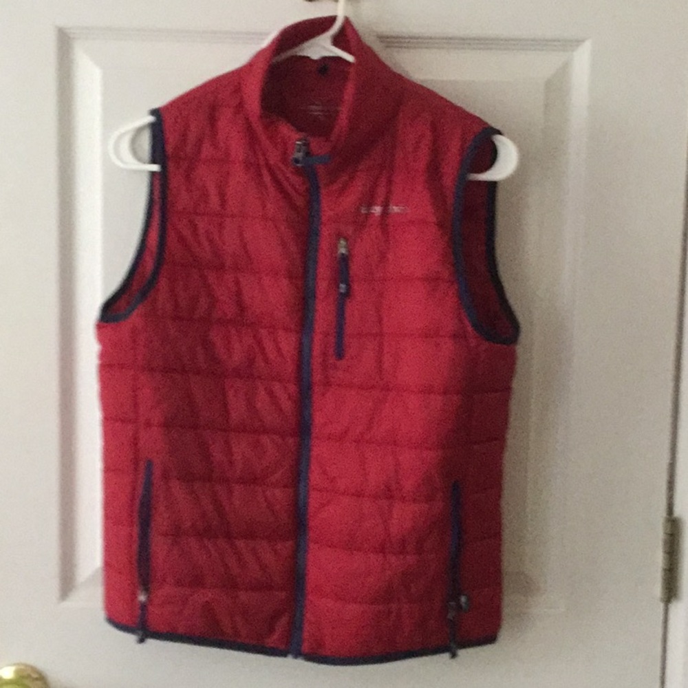 Boys Vineyard Vines vest size L